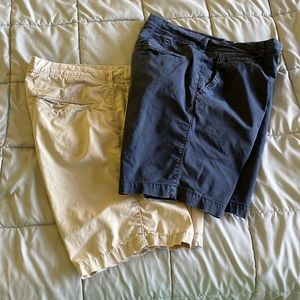 2 pair of American Eagle shorts size 31